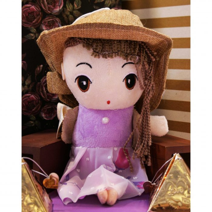 عروسک دخترک روستایی